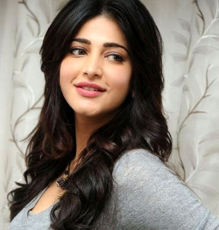 shruti haasan,kamal haasan,kollywood industry  కష్టపడితేనే ఇక్కడ ఉండగలం..!