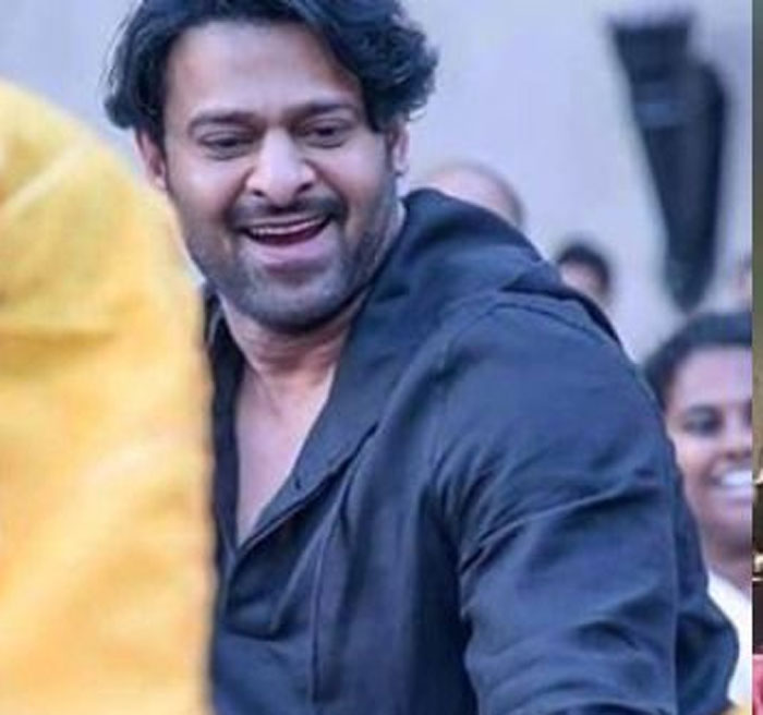 prabhas,look,rajamouli,son,karthikeya,wedding  ప్రభాస్ లుక్‌పై ఎందుకలా కామెంట్స్..! 