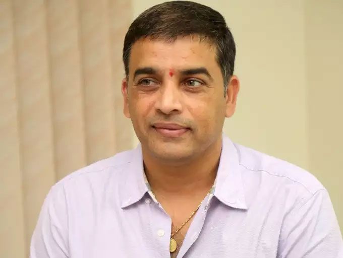 dil raju,small heroes,ram charan,dilr aju production,rc15,tollywood producer  దిల్ రాజు అంటేనే భయపడుతున్నారు 