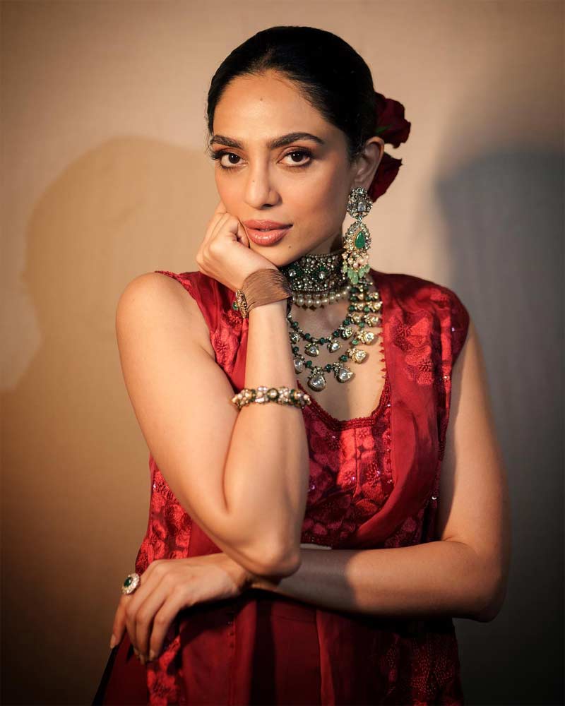 sobhita dhulipala  విచిత్రమైన కోరికని బయటపెట్టిన హీరోయిన్ 