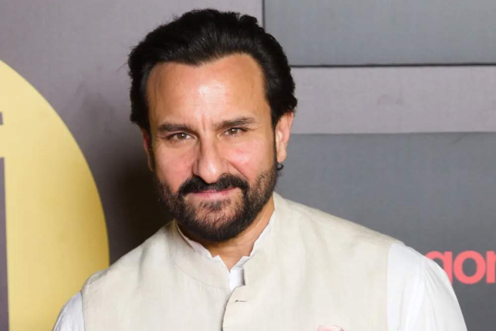 saif  సైఫ్ ని ఆటోలో ఆసుపత్రికి తరలించిన కొడుకు 