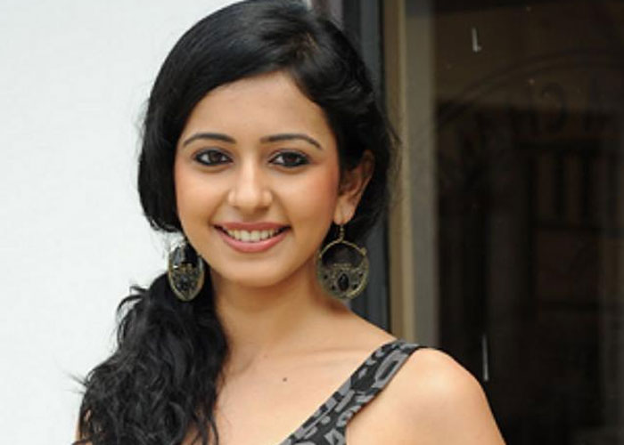 rakul preet singh,dev,venky mama,movies  ఈ రెండు చిత్రాలపైనే ఈ భామ భవిష్యత్తు..!!