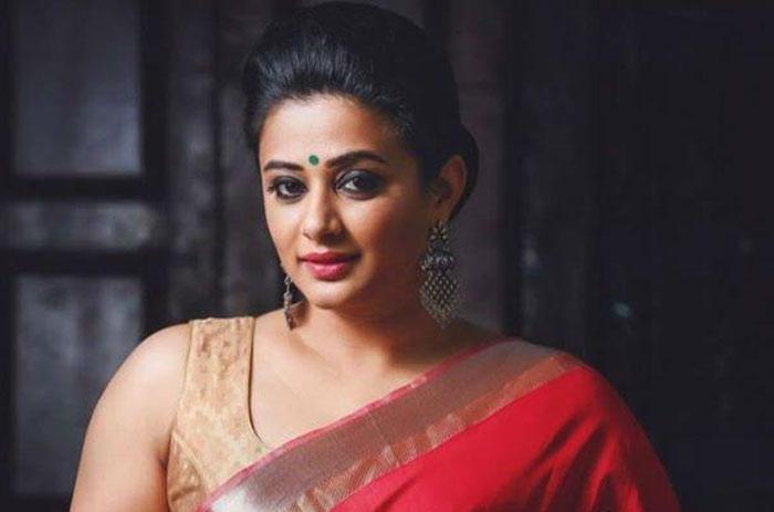 priyamani,heroine,rana daggubati,virata parvam,movie  రానా చిత్రానికి మరో స్పెషల్‌ అట్రాక్షన్‌!