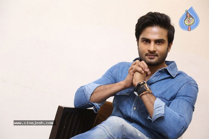 sudheer babu,missed,oohalu gusagusalaade,sammohanam  సూపర్ హిట్ ని మిస్సయిన సుధీర్ బాబు! 