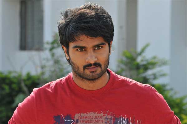 sudheerbabu,maheshbabu,mosagallaku mosagadu,bhaaghi  మహేష్‌ చేయలేనిది సుధీర్‌బాబు చేస్తున్నాడు..!