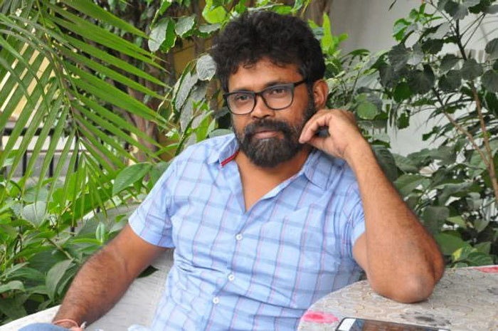 sukumar,decision,bollywood movies  సుక్కు నాలుగు స్తంభాలాట ఆడుతున్నాడేంటి? 