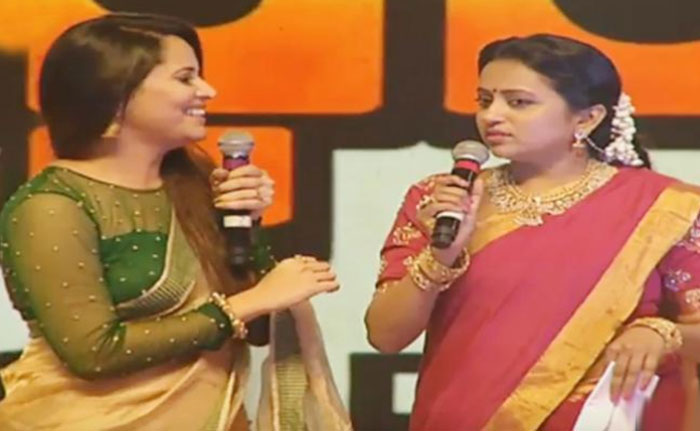 anchor suma,anasuya,rangasthalam,event,funny counter  అనసూయపై సుమ కౌంటర్ అదిరింది!