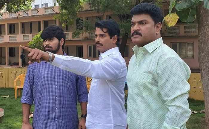 suresh kondeti,vangaveeti ranga,devineni,movie,sri ramakrishna,studio  రామకృష్ణా స్టూడియోలో ‘రంగా’ గెటప్‌లో..!