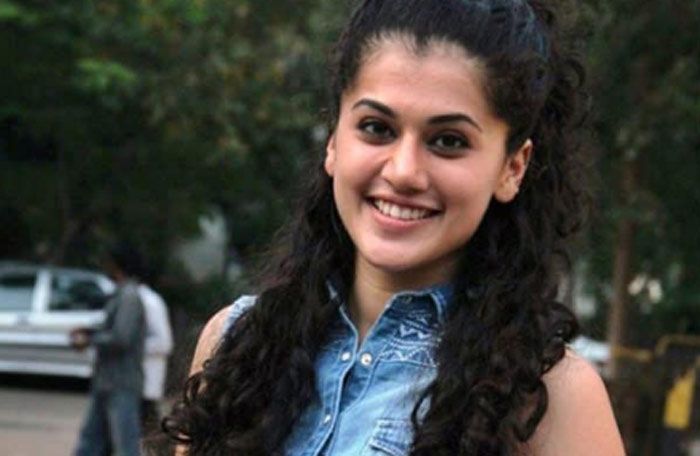 taapsee,2 movies,bollywood  తాప్సి పని బాగుంది! 