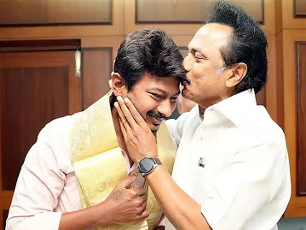 stalin,dmk,big win,tamil nadu  సమాధులపై ముఖ్యమంత్రి పీఠం