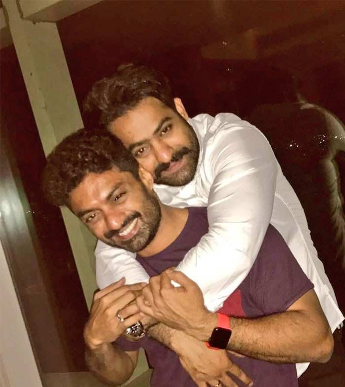 kalyan ram,devara  తారక్ ఫాన్స్ కళ్ళల్లో నీళ్లు 