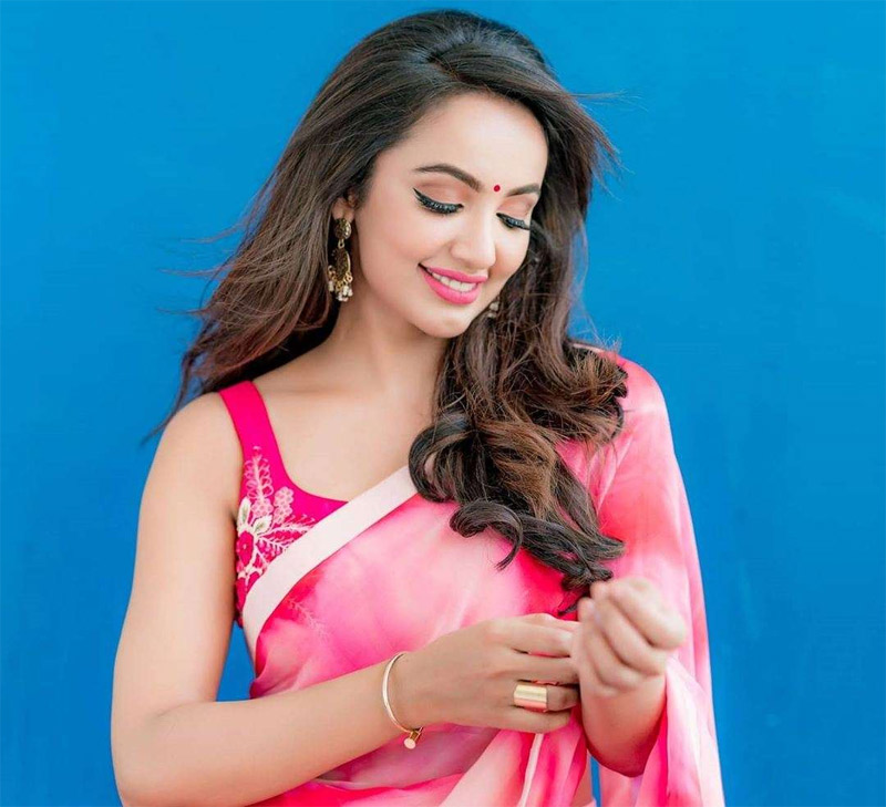 tejaswi madivada,marriage,tejaswi madivada engagement,friend  బిగ్‌బాస్ తేజస్వి మదివాడ పెళ్లి 