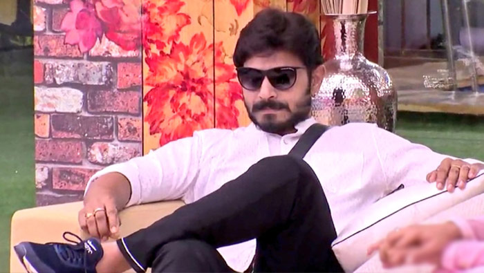 bigg boss,kaushal,ridiculous claims,telugu bigg boss season 2,bigg boss winner,pmo  కౌశల్ మళ్లీ మాయ చేస్తున్నాడు..!