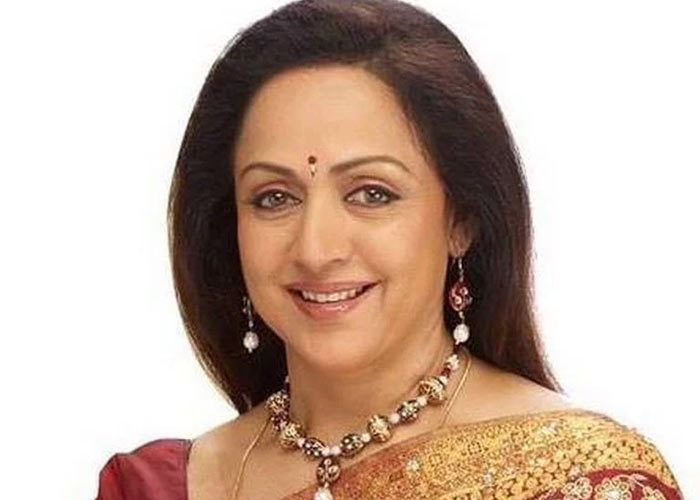 hema malini,baghban,gautamiputra satakarni,hema malini movies  సినిమాలు చేయనంటున్న బాలయ్య మదర్..! 