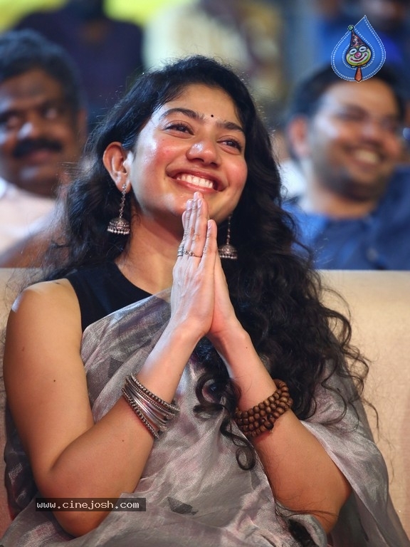 sai pallavi,rana,virata parvam,sai pallvi interview,tollywood  తెలుగులో ఒక్క ప్రాజెక్ట్ కూడా లేదు