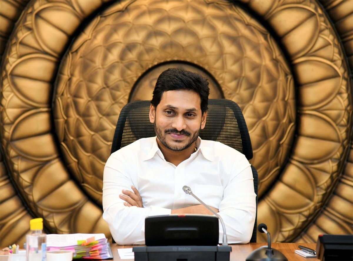 ysrcp  జగన్ కామెంట్స్ తో నేతల్లో టికెట్ టెన్షన్..