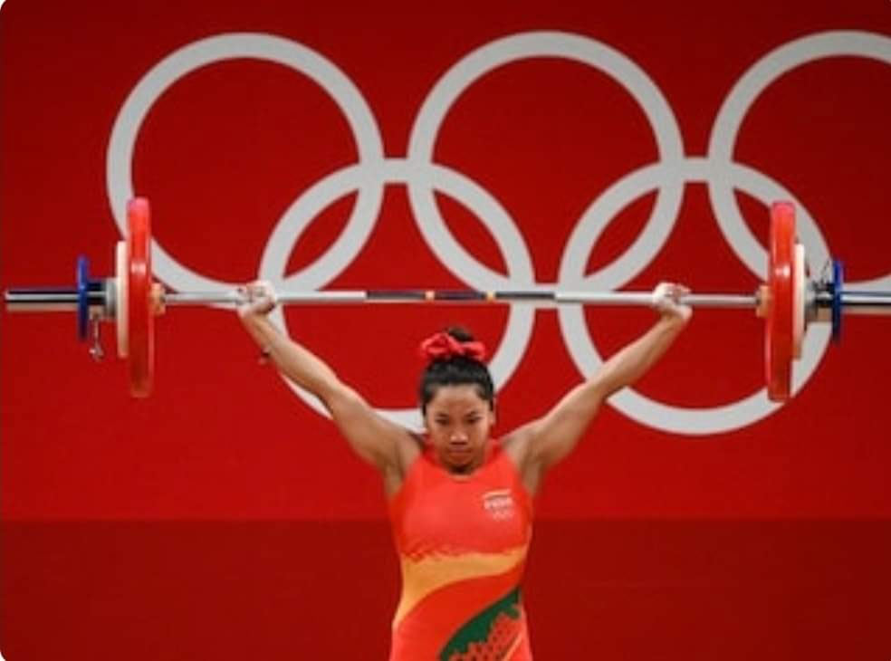 weightlifter mirabai chanu,wins india first medal,tokyo olympics,bags silver,women 49kg  టోక్యో ఒలింపిక్స్ లో భారత్ బోణి కొట్టింది 