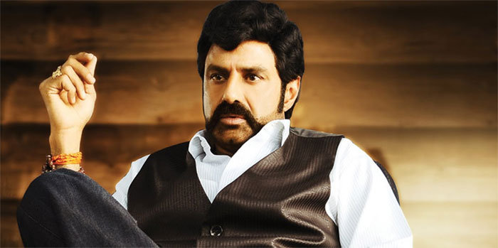 traffice police,publicity,balakrishna,legend movie,dialogues  బాలయ్య డైలాగ్ తో ట్రాఫిక్ పోలీసుల ప్రచారం..!