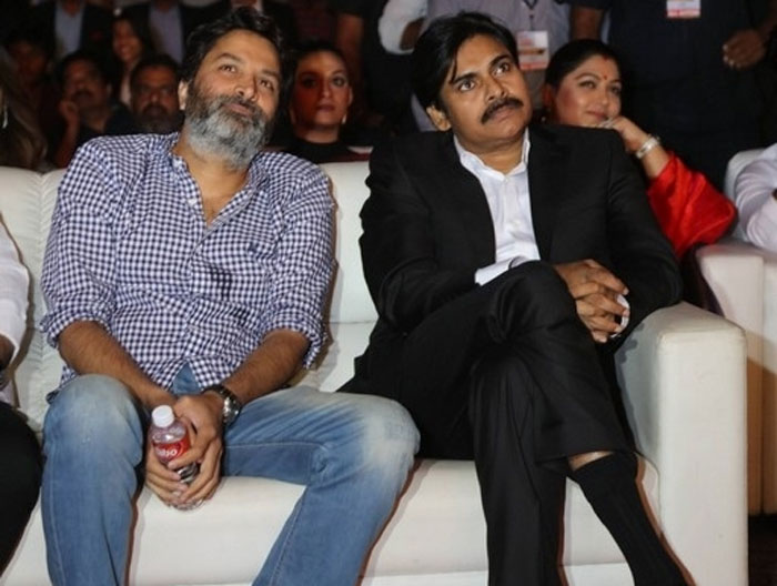 trivikram srinivas,pawan kalyan,agnathavasi audio launch,anirudh  పవన్ తో మళ్లీ మళ్లీ చేయాలనివుంది: త్రివిక్రమ్!