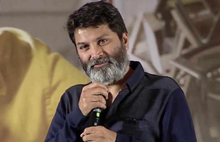 trivikram srinivas,ntr,aravinda sametha,success meet  ఎన్టీఆర్ పరకాయ ప్రవేశం చేశాడు: త్రివిక్రమ్