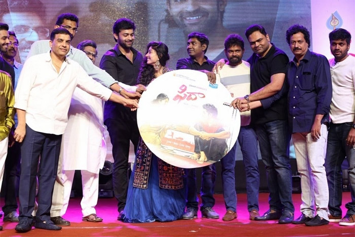 varun tej,fidaa,fidaa movie audio launch,sekhar kammula,sai pallavi,dil raju,nani,sukumar  పవన్ 'తొలిప్రేమ' లాంటిదే వరుణ్ 'ఫిదా'..!