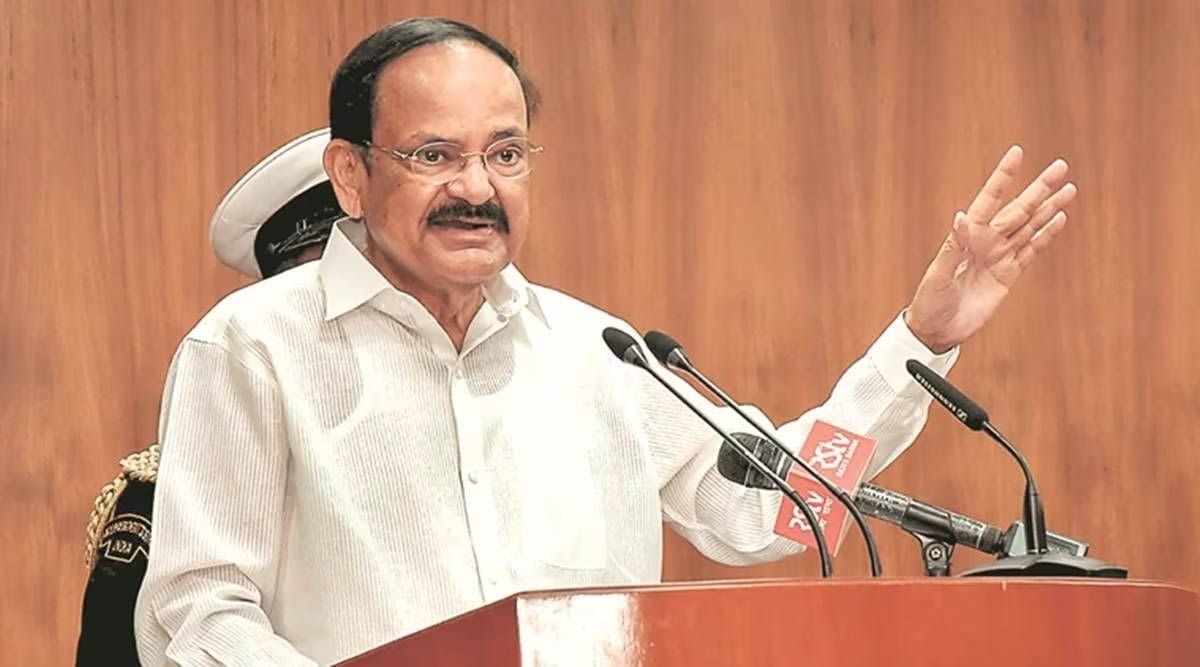 venkaiah naidu  ఉచిత పథకాలపై వెంకయ్య కామెంట్స్ వైరల్ 