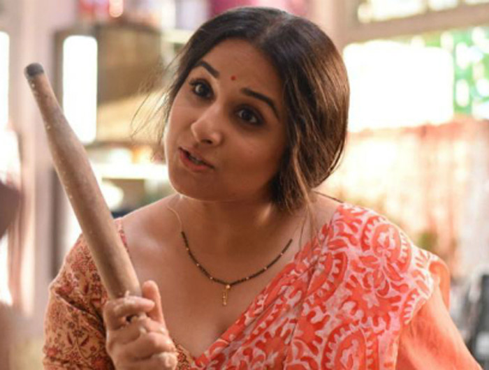 vidya balan,journlist,fires,size  అలా అడిగితే విద్యాబాలన్‌కి మండింది! 