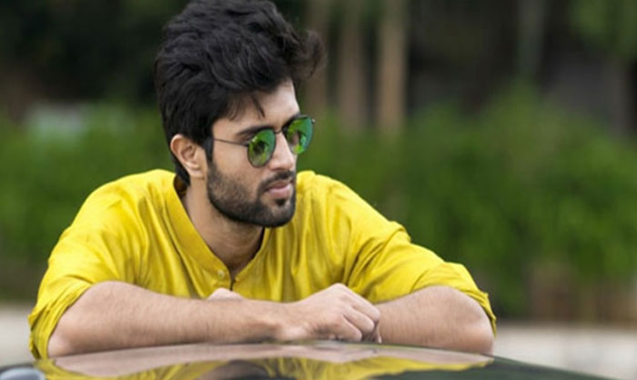 vijay devarakonda,star image,geetha govindam,arjun reddy  ఇప్పుడేమనాలి.. అర్జున్ రెడ్డా.. గోవిందుడా?       