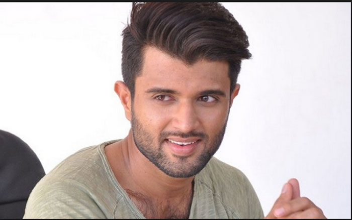 vijay devarakonda,backlogs,movies,revealed  అర్జున్‌రెడ్డికి కూడా బ్యాక్‌లాగ్స్‌ ఉన్నాయట!