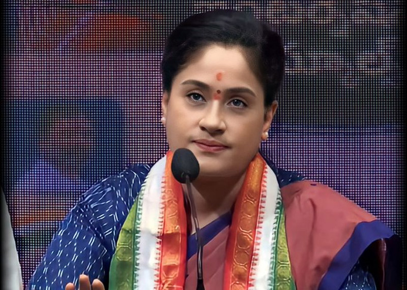 vijayashanthi  కేసీఆర్ ఖండించాలి: విజయశాంతి