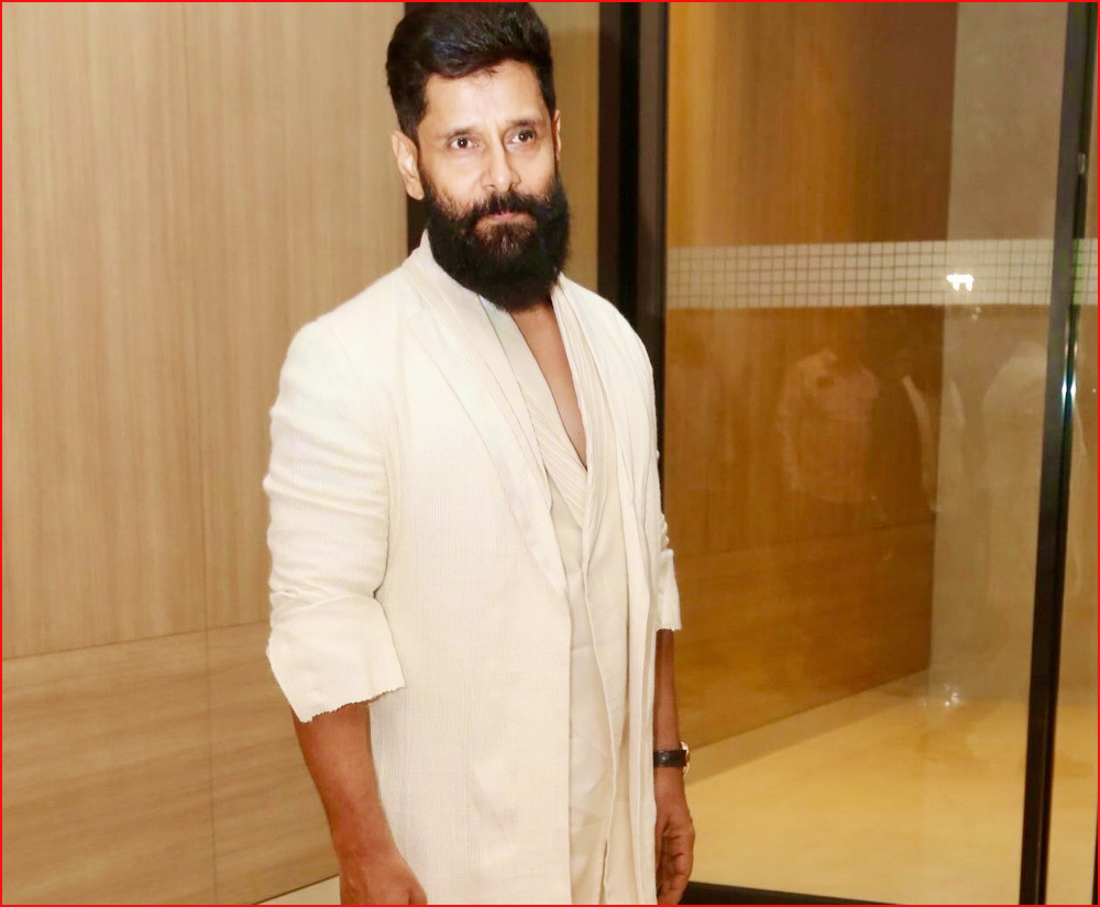 vikram  మహేష్ కి విలన్ గా విక్రమ్: క్లారిటీ ఇదే 