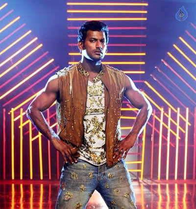 vishal,okkadochadu movie,vishal in pongal race,demonetization problem  ఇంకా సందేహంలోనే... విశాల్‌! 