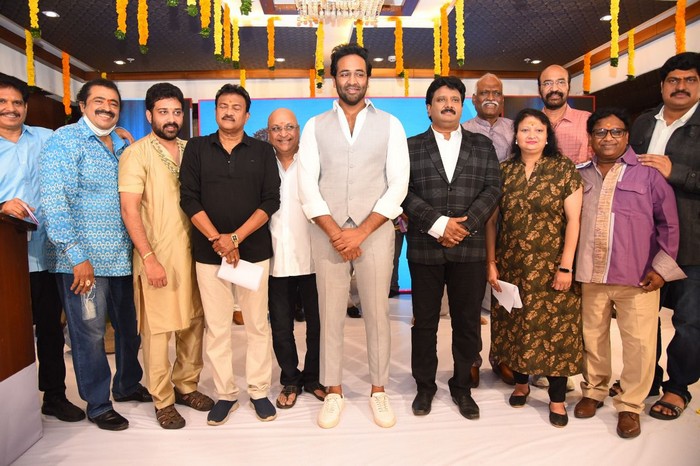 mohan babu,manchu vishnu panel,manchu vishnu,maa president  మా అధ్యక్షుడిగా మంచు విష్ణు ప్రమాణం 