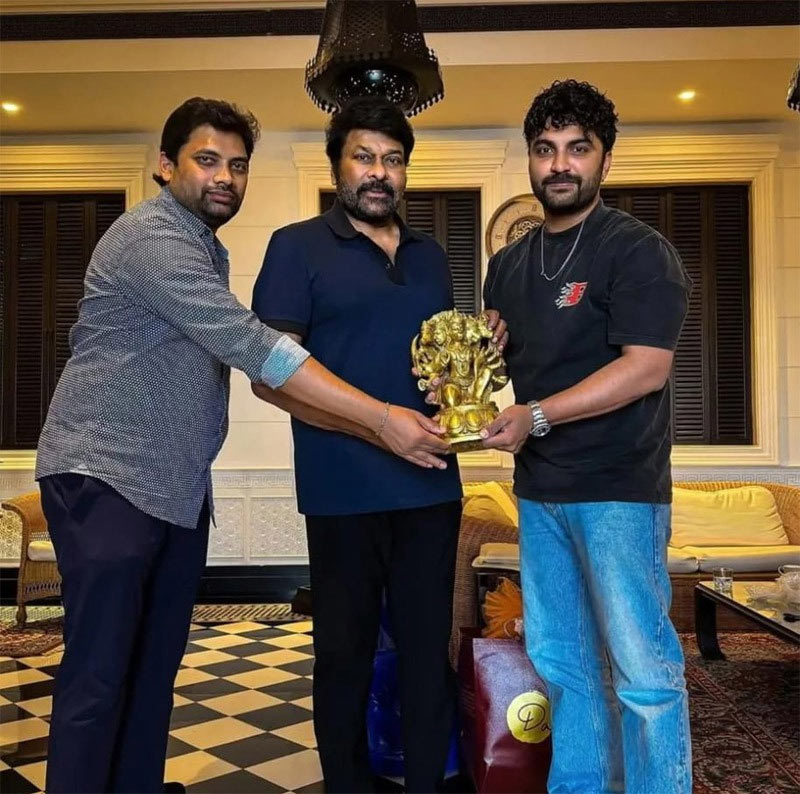 laila chiru  బాస్ ఆఫ్ ది మాస్‌తో మాస్ కా దాస్!