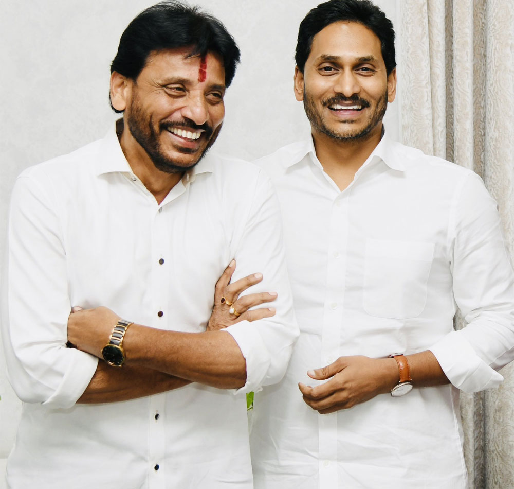 jagan  జగన్ తో సహా వైసీపీ నేతలంతా ఏమైపోయారో?