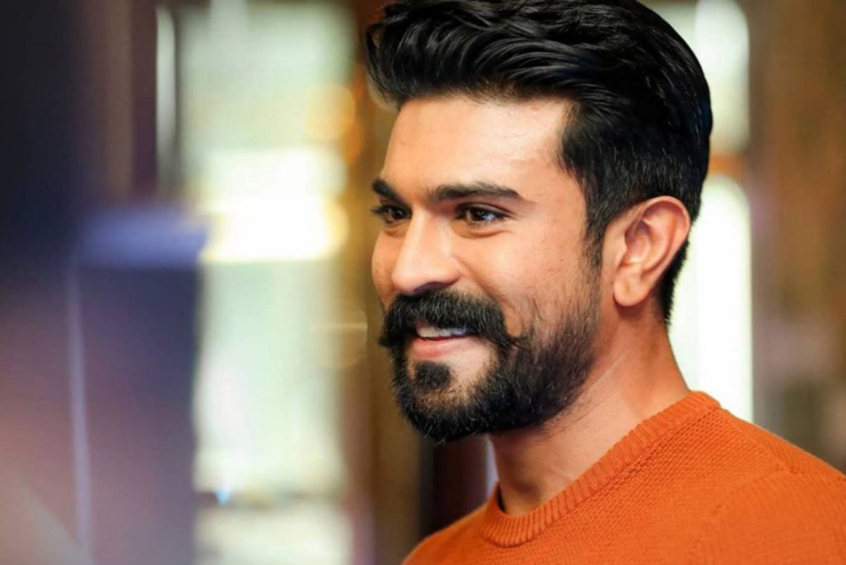 ram charan,acharya,rrr movie,ram charan director,  రామ్ చరణ్ రేంజ్‌ని మ్యాచ్ చేసే దర్శకుడెవరో..?