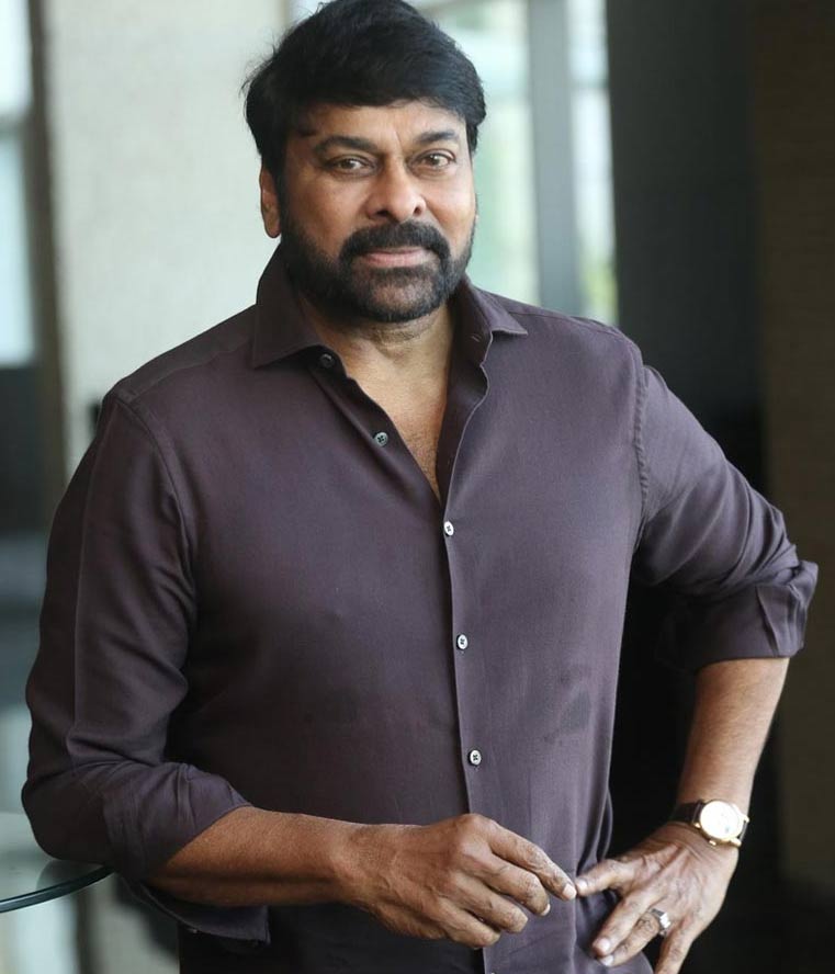 chiranjeevi  చిరుతో జత కలిసే డైరెక్టర్ ఎవరో?