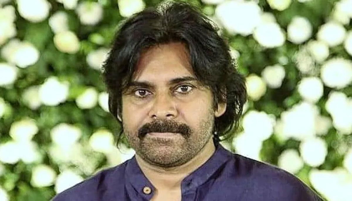 ayyappanum koshiyum remake,pawan kalyan,priyamani,nithiin,rana,pawan wife role  ఆ రీమేక్‌లో పవన్ భార్యగా ఎవరు?