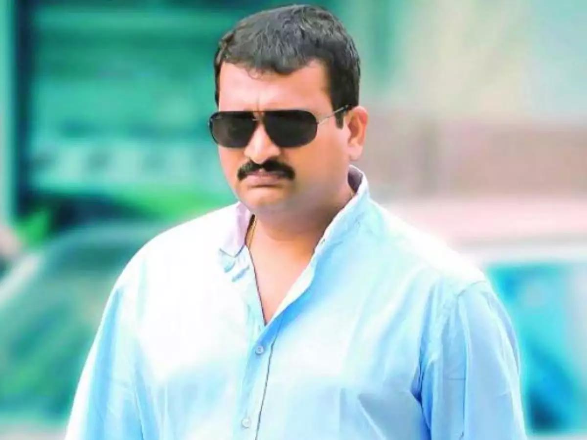 bandla ganesh,quits,maa elections,maa elections 2021 race  బండ్ల గణేష్ ఎందుకు తప్పుకున్నాడంటే..?