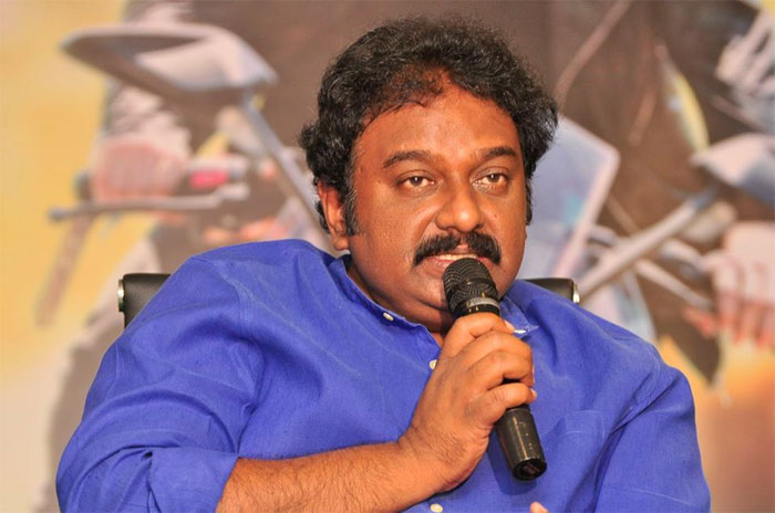 vinayak,rejected,sye raa narasimha reddy,chiranjeevi,ram charan  ‘సై రా’ని వినాయక్ అందుకే చేయనన్నాడా?