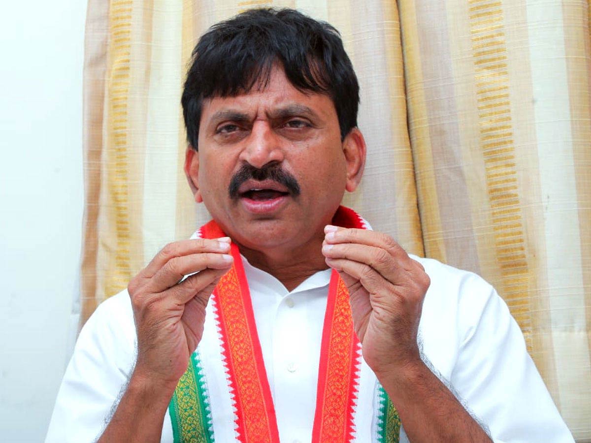 ponguleti srinivas  పొంగులేటిపైనే ఎందుకీ ఈడీ సోదాలు?