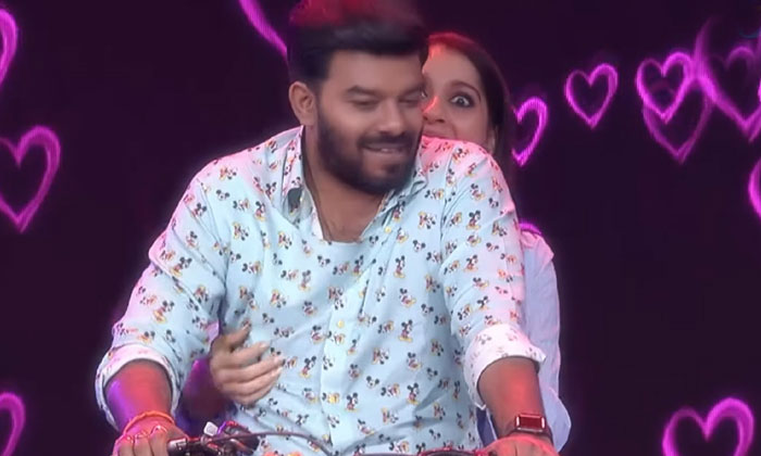 sudigaali sudheer,dhee dance show,sudheer,dhee 14  మల్లెమాల తప్పించిందా.. సుధీర్ తప్పుకున్నాడా..