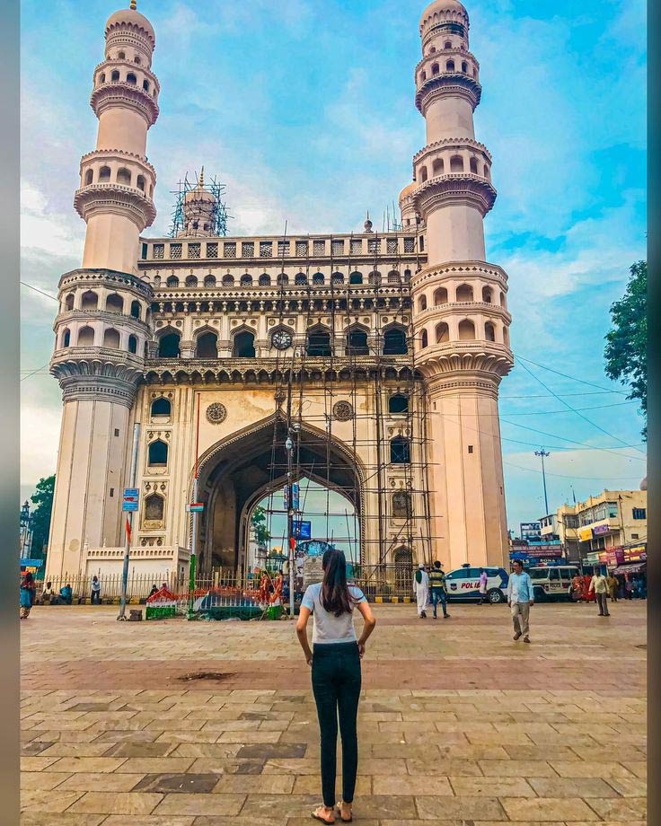 charminar  చార్మినార్ కూల్చేస్తారా ఏంటి..!