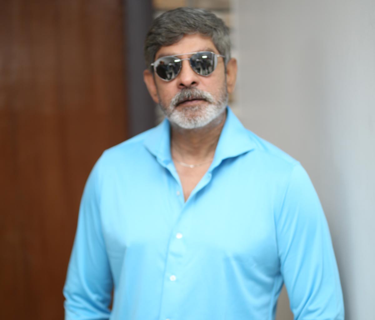 ycp,jagapathi babu  ఇకపై వైసీపీ టార్గెట్ జగ్గు భాయ్ 