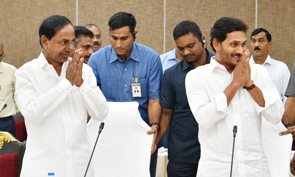 jagan and kcr  కేసీఆర్ బాటలోనే జగన్.. 3 నెలలే?